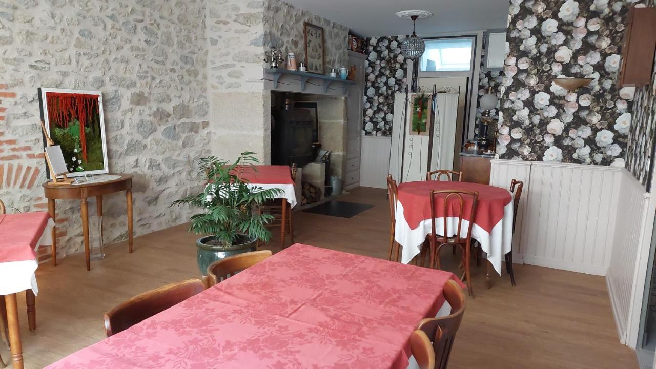 Auberge De La Tradition Correze Luaran gambar